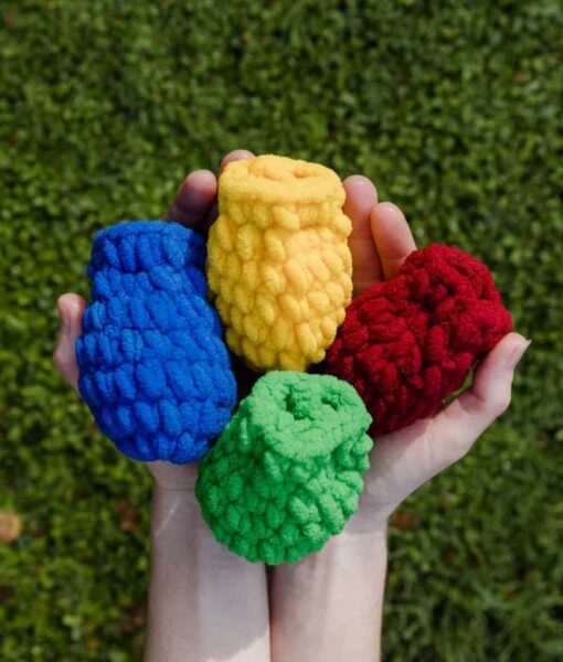 4x vibrant colours of EcoSplat Reusable Water Balloons