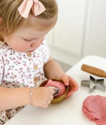 Child playing with Mud Mates super soft Go Dough playdough mix
